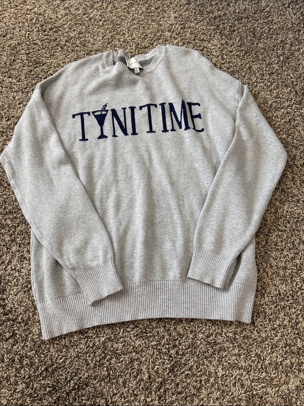gray long sleeve